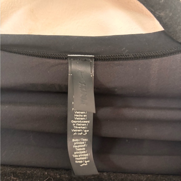 Nike Skims Black Wrap Top - Picture 5 of 6
